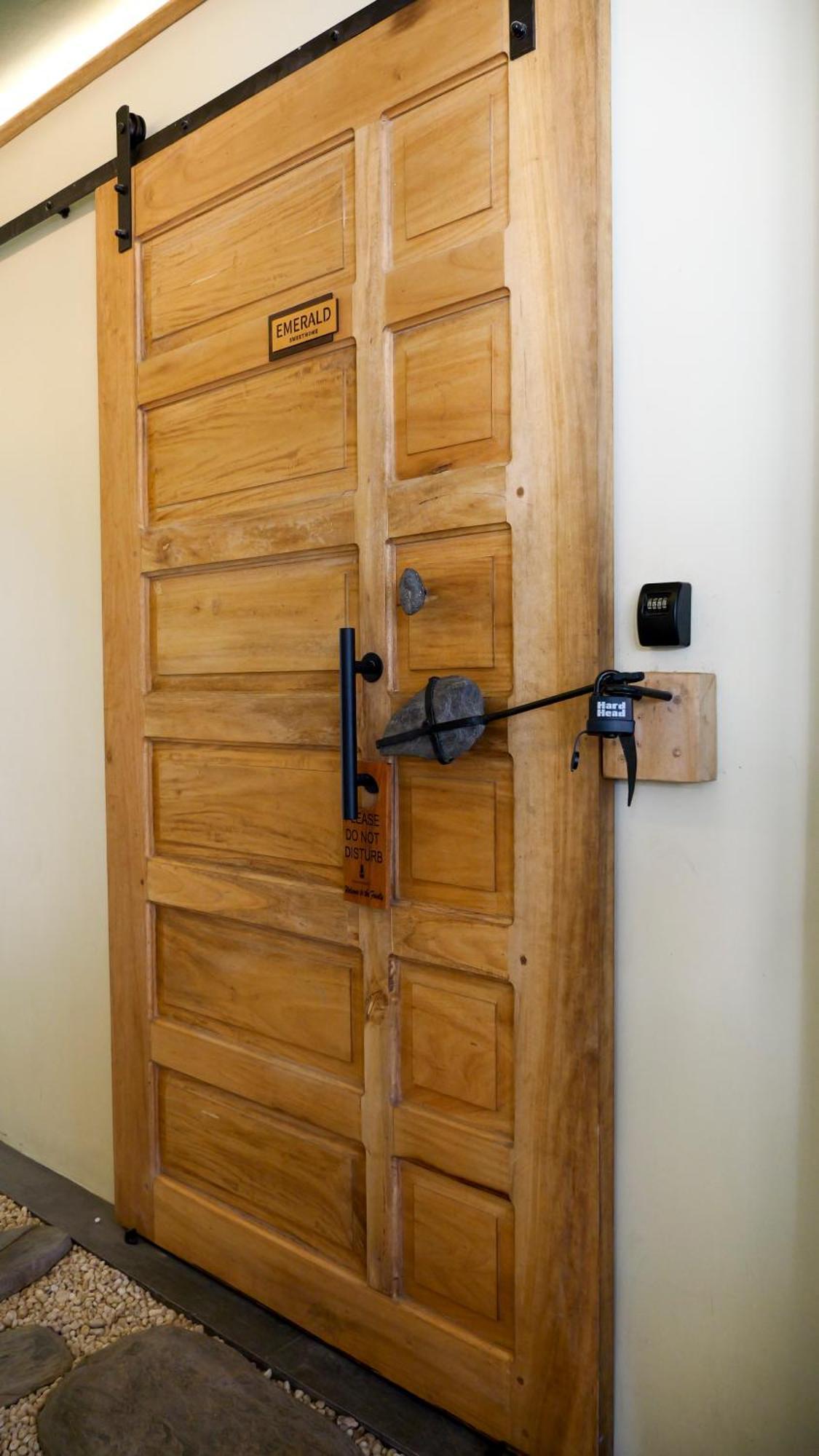 Rockinnest Hotel El Nido Bagian luar foto