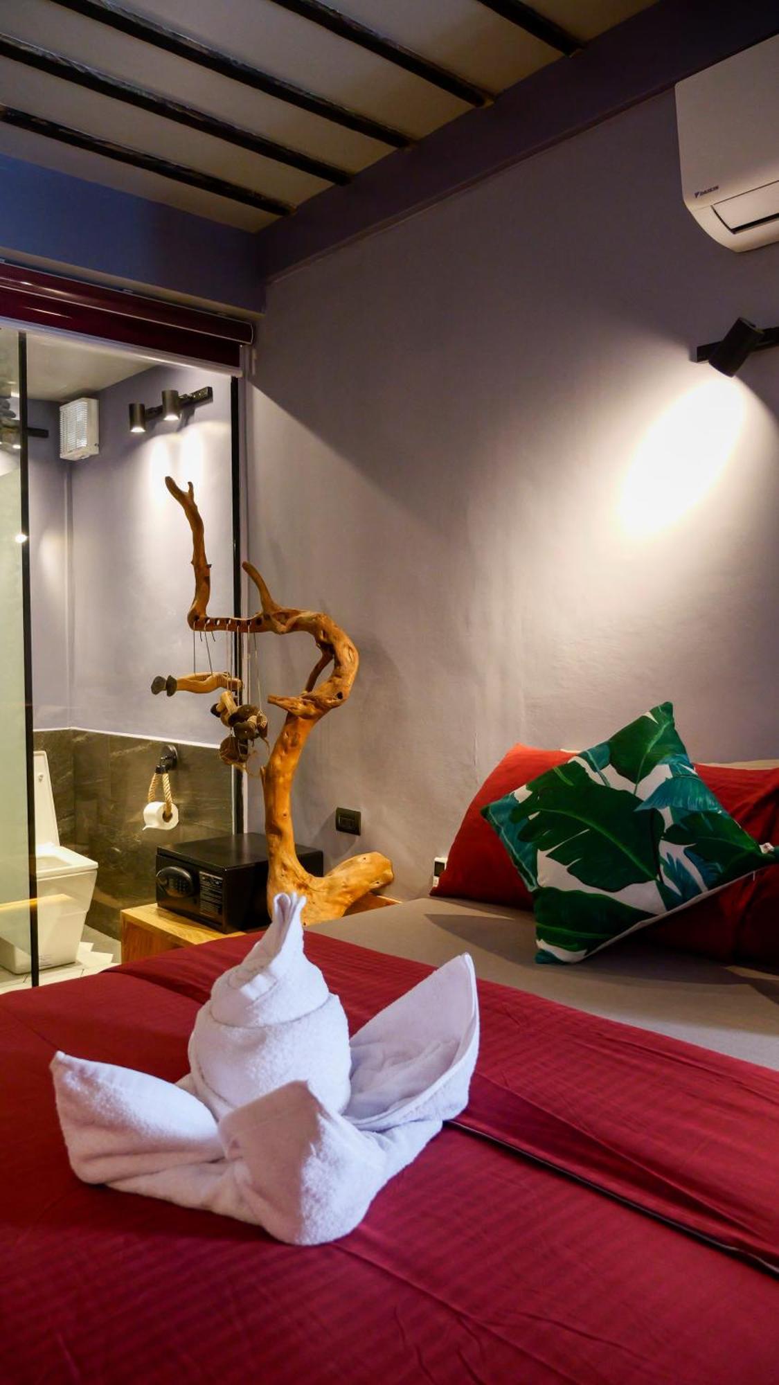 Rockinnest Hotel El Nido Bagian luar foto